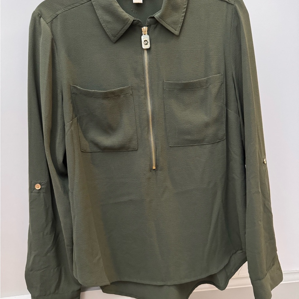 Green Long Sleeve Blouse with Zipper